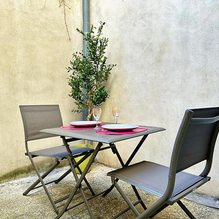 Cosy Ocre Apartment Arles Luaran gambar