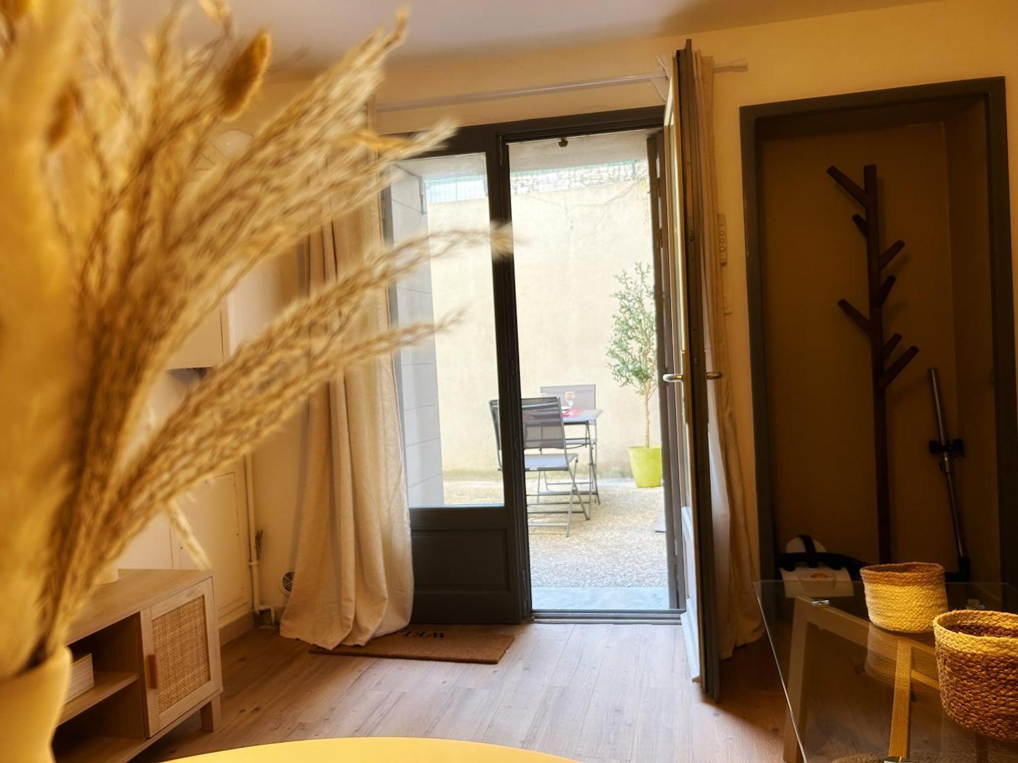 Cosy Ocre Apartment Arles Luaran gambar