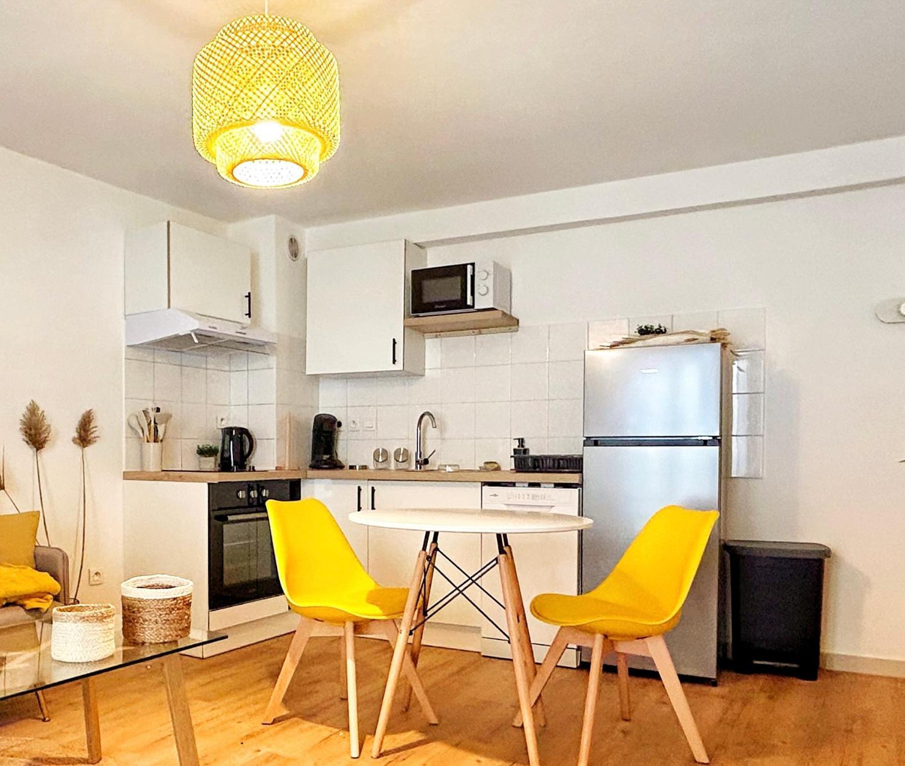 Cosy Ocre Apartment Arles Luaran gambar