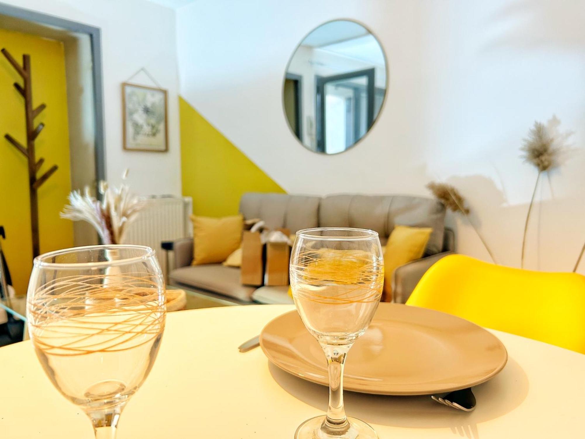 Cosy Ocre Apartment Arles Luaran gambar