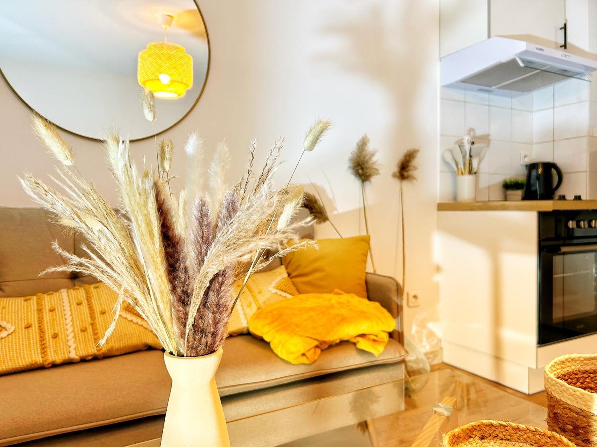Cosy Ocre Apartment Arles Luaran gambar